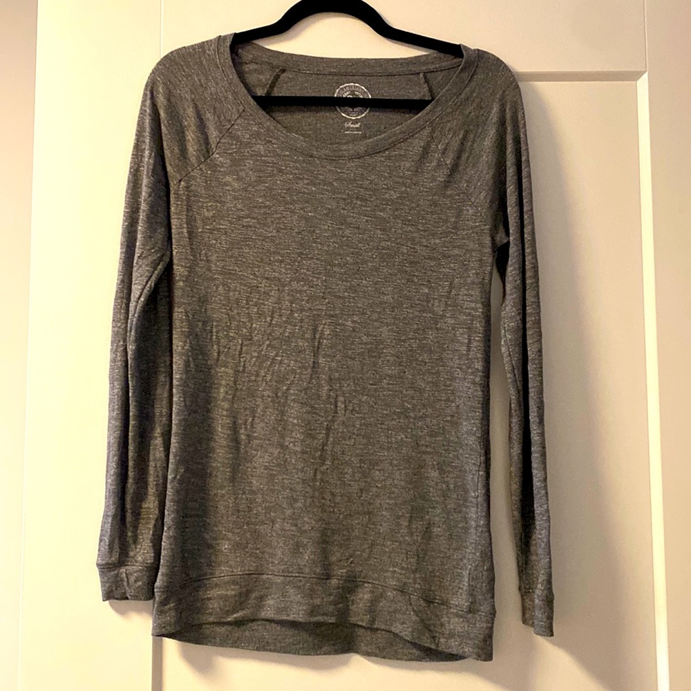 Casual grey long sleeve for casual attire or work out